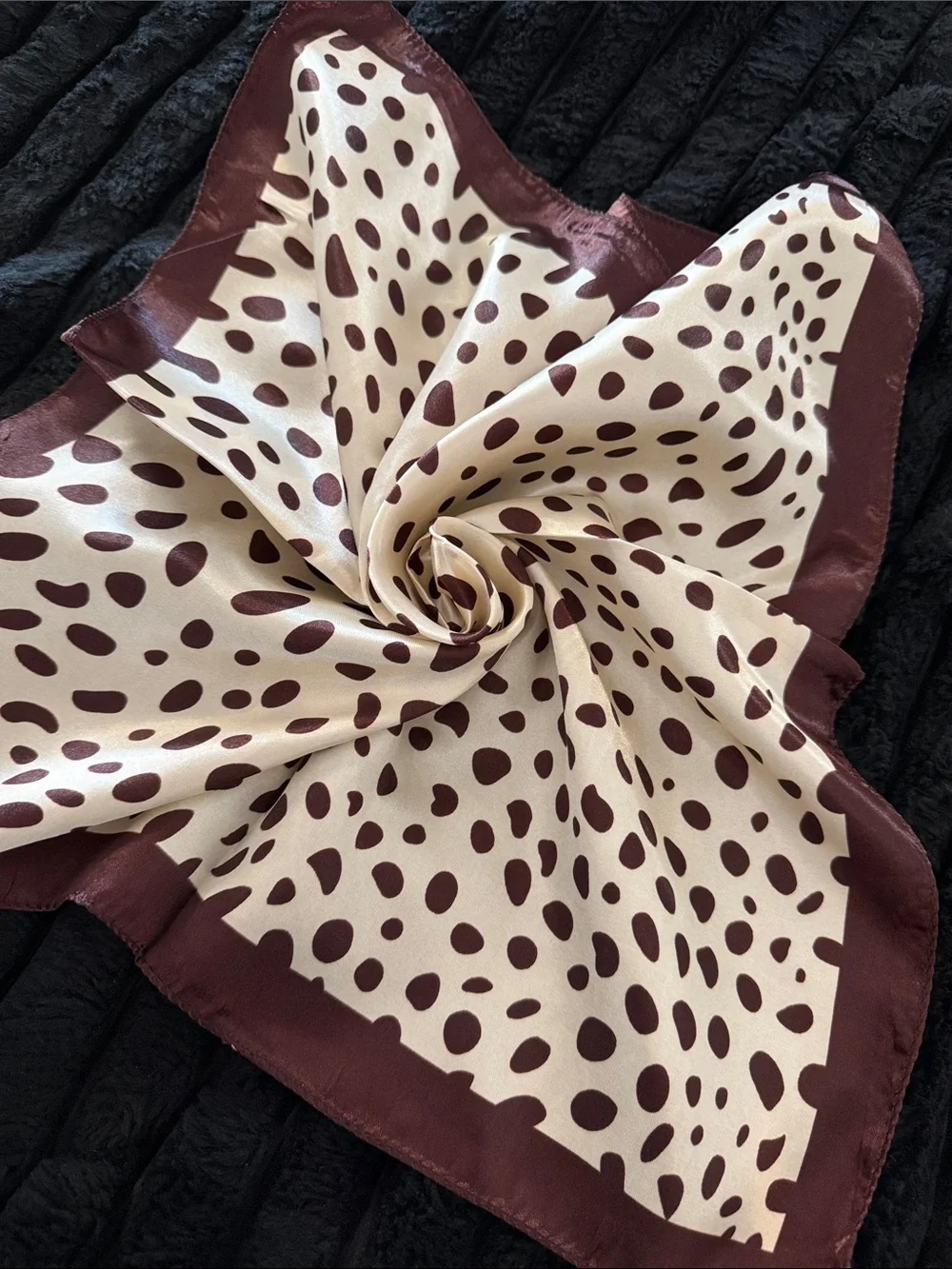 Giraffe Print Satin Shimmer Silky Bandana Headband Square Scarf Neck Silk Wrap
